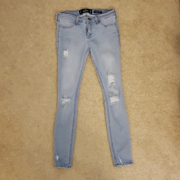 Hollister Jeans - Picture 1 of 6